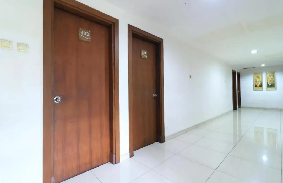 Urbanview Hotel Mroom PH Kemang-1
